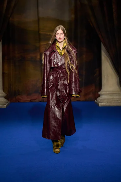 Look 34